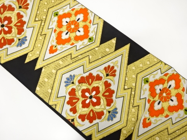 アンティーク　松皮菱に華文模様織り出し袋帯(着用可)